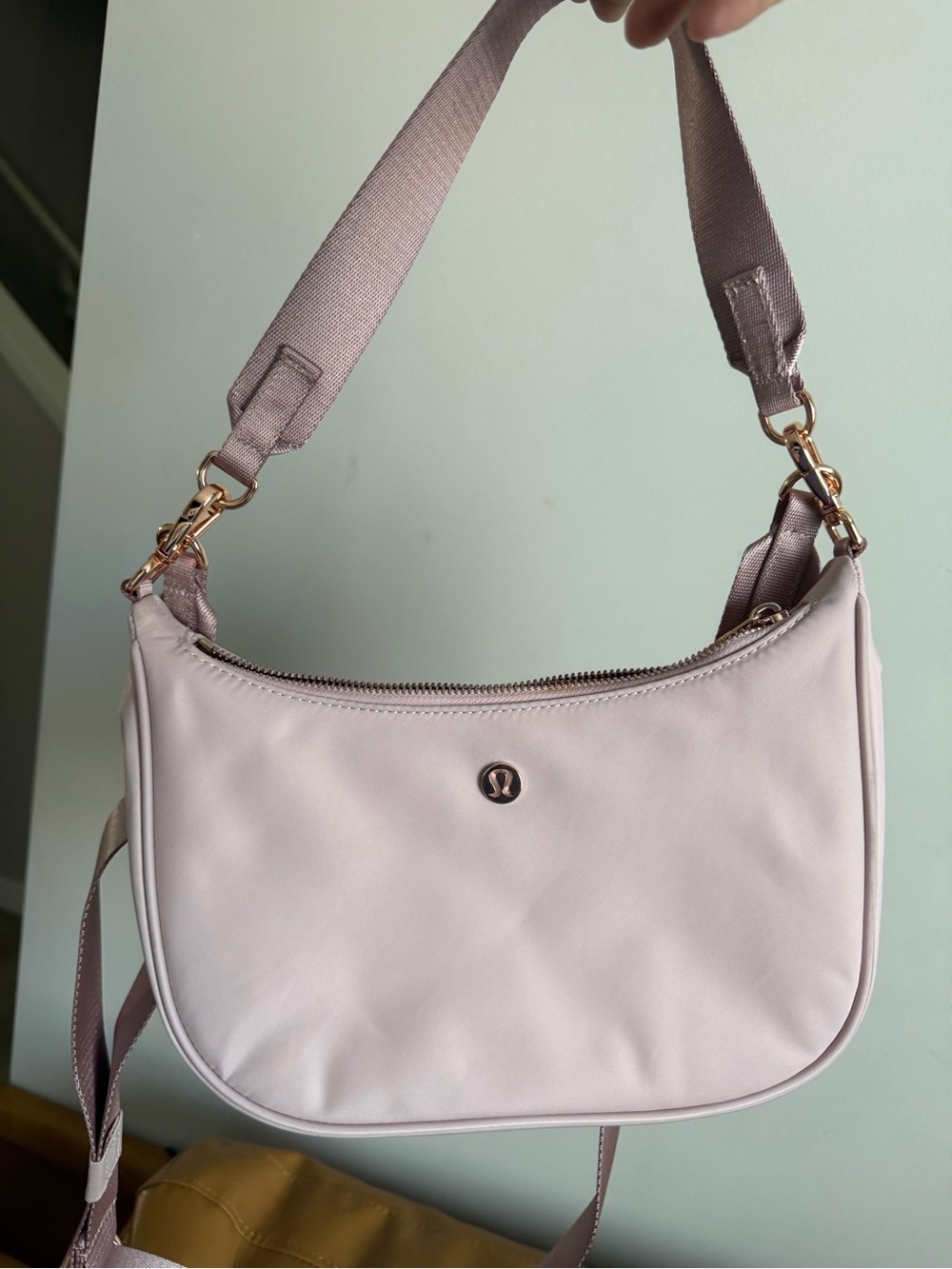 Lululemon city essential shoulder crossbody bag 3L mink berry